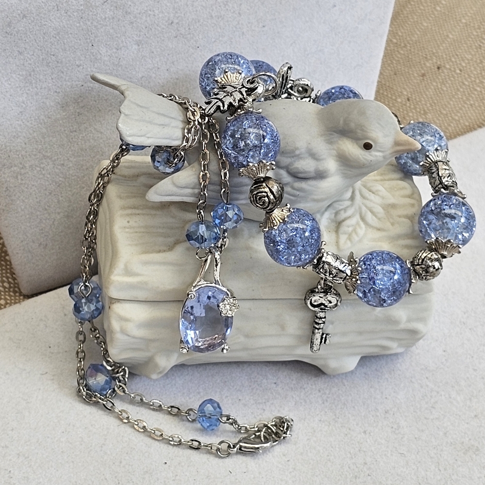 SET Blue Bead Silvertone Necklace with Blue Crackle Glass Stretch Bracelet - Picture 6 of 16